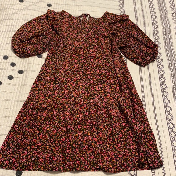 Floral shift dress - Picture 2 of 3